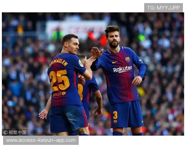 巴萨防线成笑柄,教练组需立刻给出解决方案 巴萨防线成笑柄,教练组需立刻给出解决方案