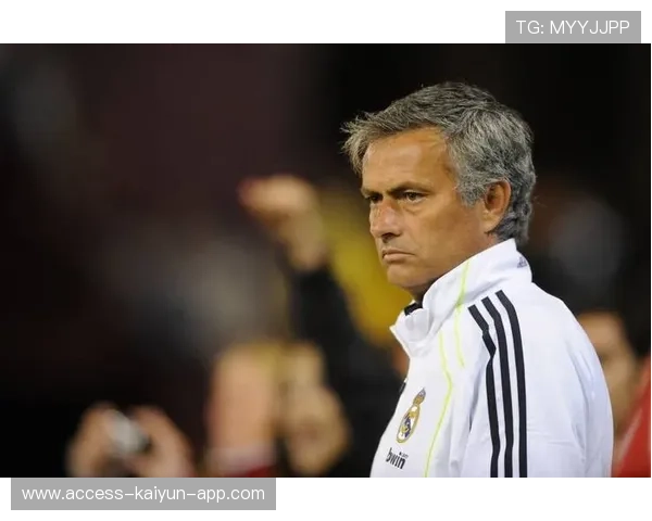 穆里尼奥或迎努涅斯加盟，媒体关注度飙升，穆里尼奥进攻