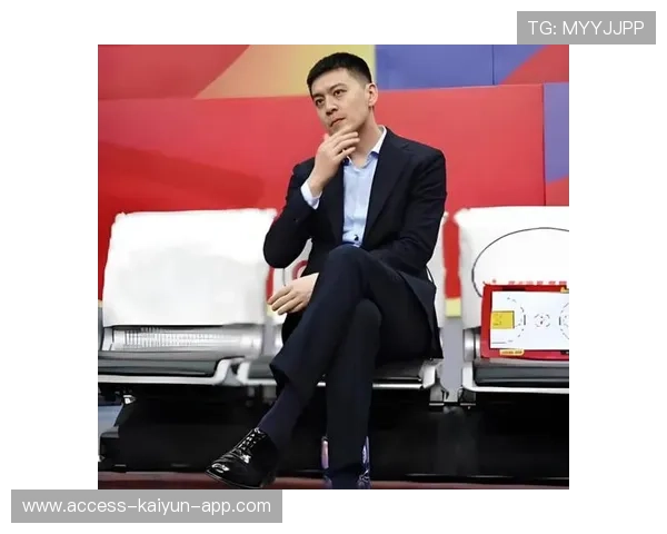 杨鸣回应质疑 球员们斗志坚定,杨鸣接受采访 杨鸣回应质疑 球员们斗志坚定,杨鸣接受采访